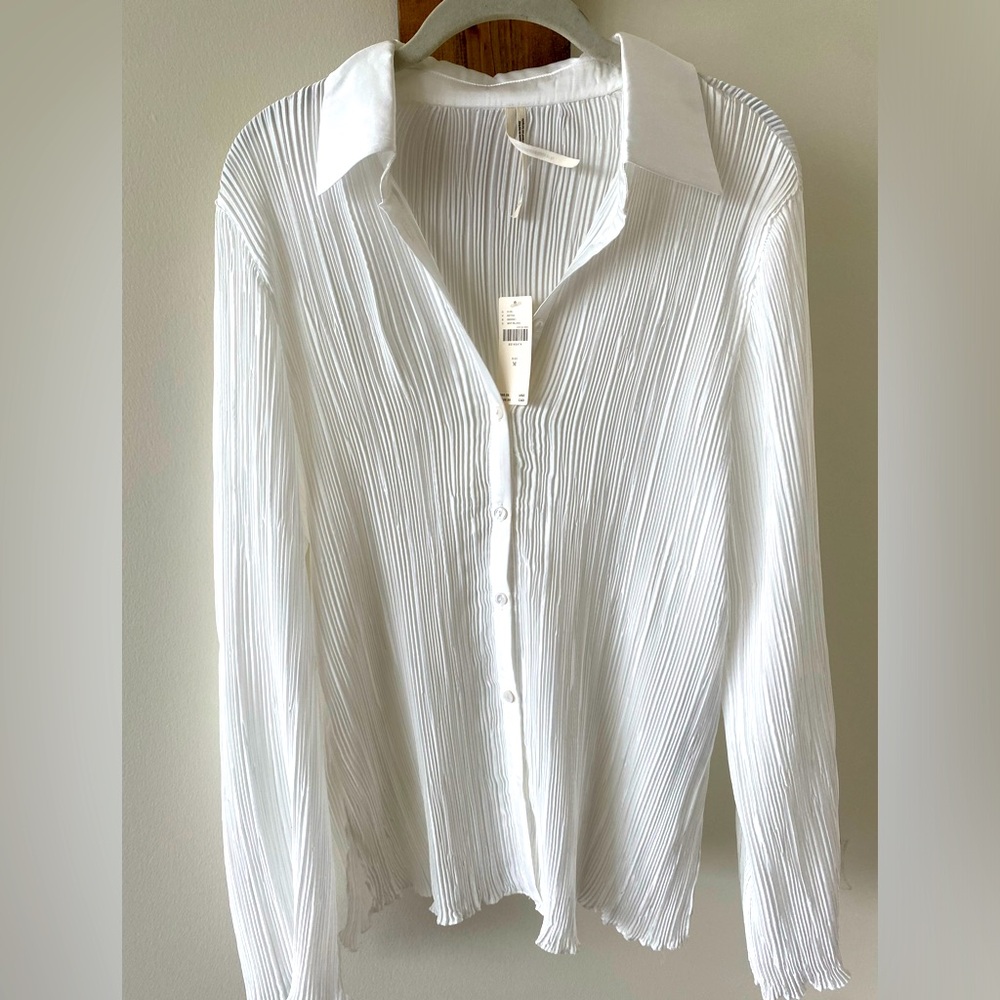 Never worn, tag still on M white blouse